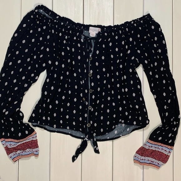 Altar’d State tie top. Size Medium - Picture 3 of 8